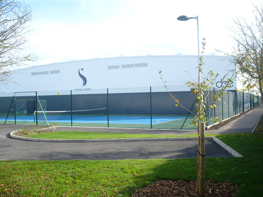 Tennishallenbau